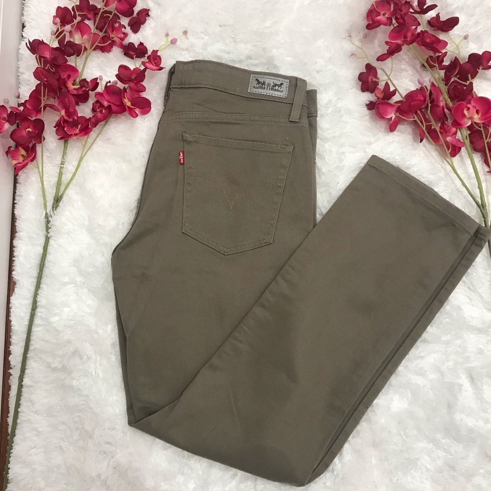 Levi’s Pants